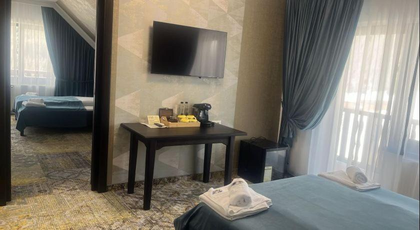 Poarta Raiului Hotel เตาบิสตรา ภายนอก รูปภาพ