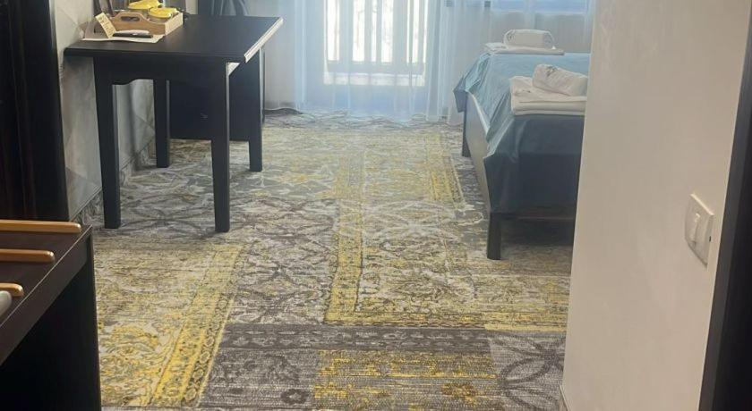Poarta Raiului Hotel เตาบิสตรา ภายนอก รูปภาพ