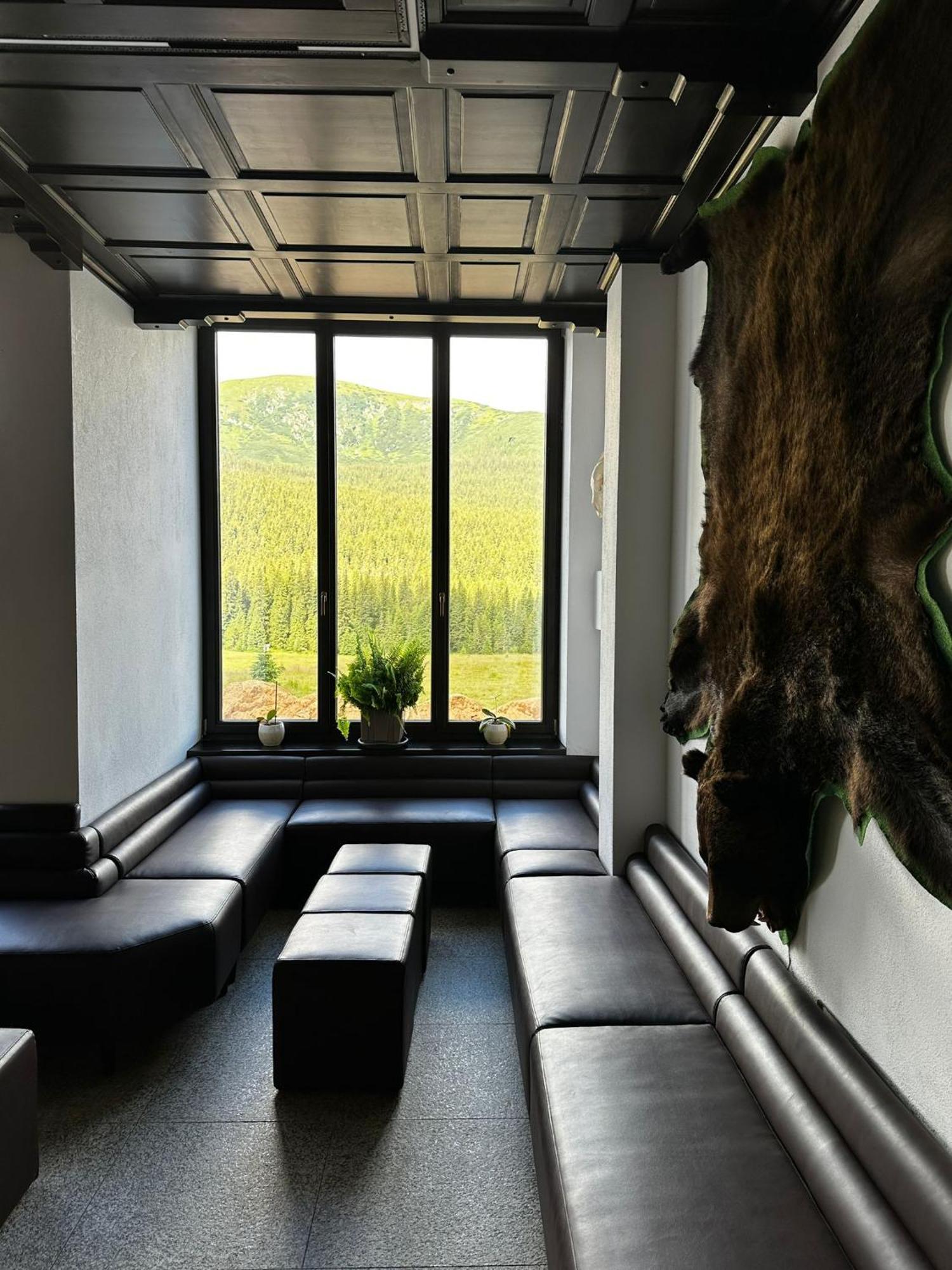 Poarta Raiului Hotel เตาบิสตรา ภายนอก รูปภาพ